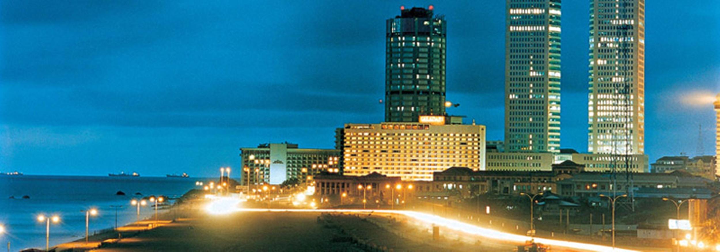 Ocean Edge Suites & Hotel Коломбо Екстериор снимка